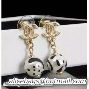 Chanel Earrings CE110650