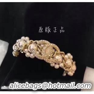 Pretty Style Chanel Glass Pearls A97490 White/Gold Bracelet 2017