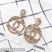 Good Taste Chanel Earrings with Large Ring Pendant Gold/Pearly White AB0283