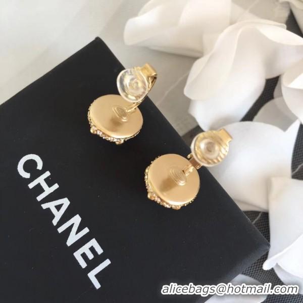 Durable Chanel Resion Oval Stud Clip-on Earrings 121140 Yellow/White/Gold