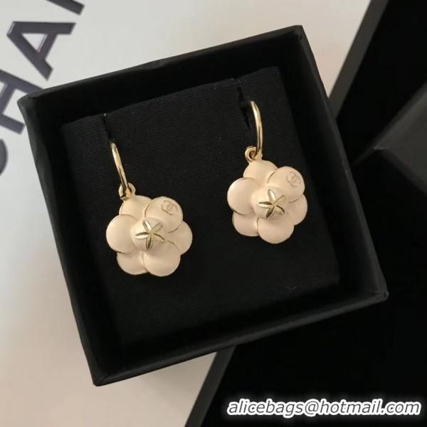 Popular Style Chanel Camellia Bloom Earrings AB0278 White/Silver 