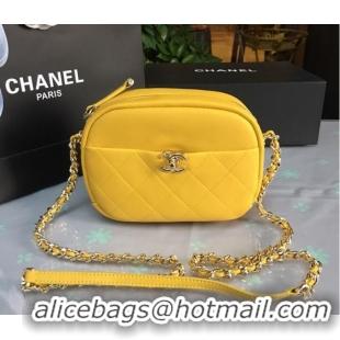 Classic Practical Chanel camera case Lambskin & Gold-Tone Metal AS0137 Yellow