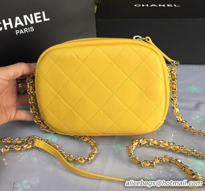 Classic Practical Chanel camera case Lambskin & Gold-Tone Metal AS0137 Yellow