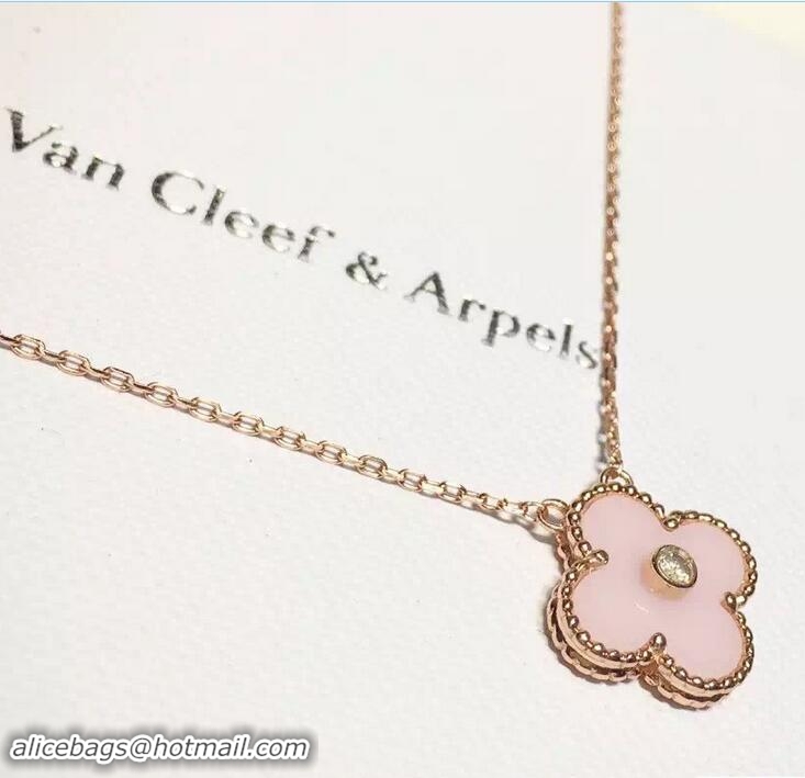 Sophisticated Van Cleef & Arpels Necklace 102611