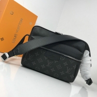 Stylish Louis Vuitton Monogram Canvas Messenger PM M43843 Black