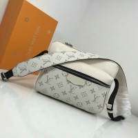 Charming Louis Vuitton Monogram Canvas Messenger PM M43843 White