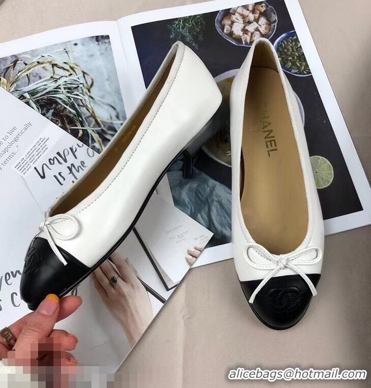 Luxurious Chanel Leather Classic Bow Ballerinas Flats G40326 Bi-color White/Black