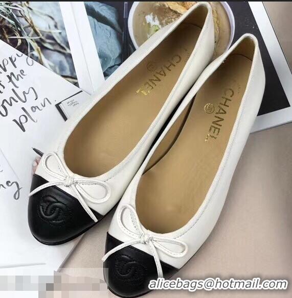 Luxurious Chanel Leather Classic Bow Ballerinas Flats G40326 Bi-color White/Black