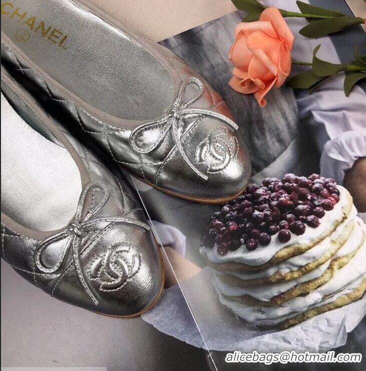 Grade Quality Chanel Leather Classic Bow Ballerinas Flats G40332 Quilted Silver/Apricot Sole