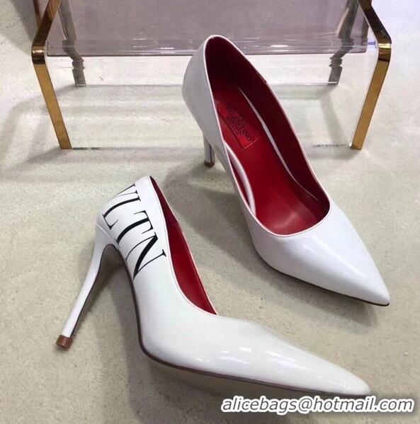 Buy Discount VALENTINO VLTN PATENT PUMP 9.5CM VT5001 White