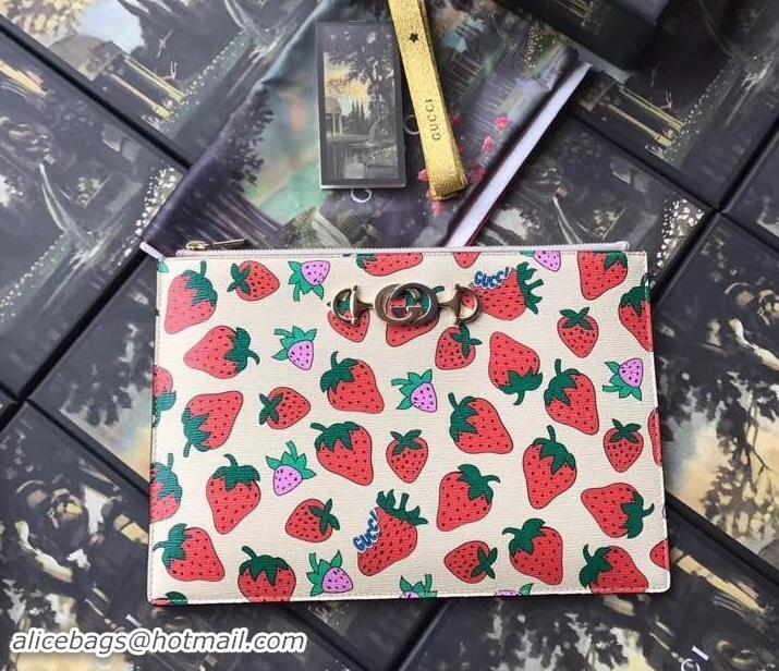 Fashion Gucci Zumi Strawberry Print Pouch Clutch Bag 570728 2019