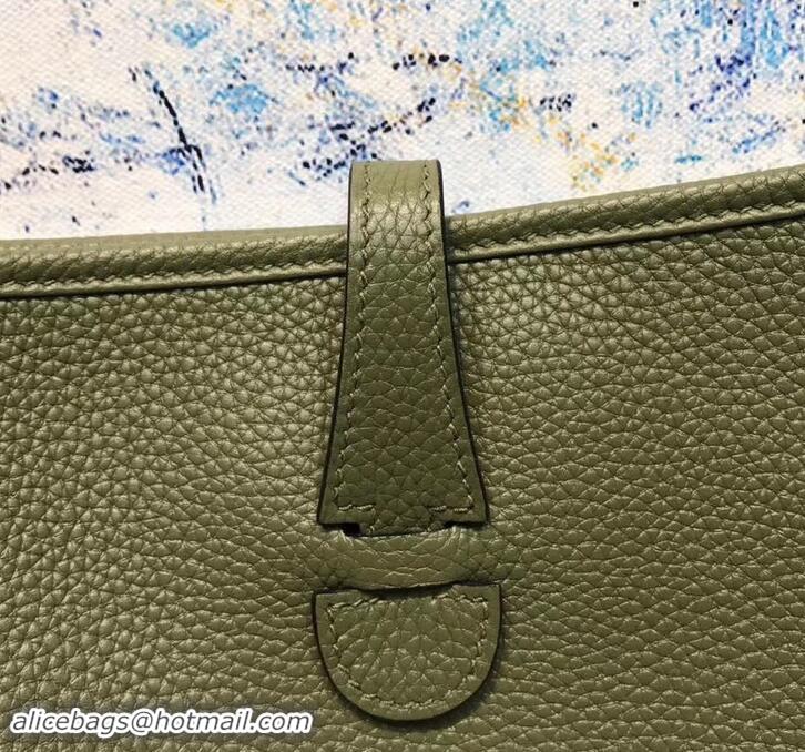 Grade Hermes Evelyne III PM Bag in Original Togo Leather 423018 Etoupe