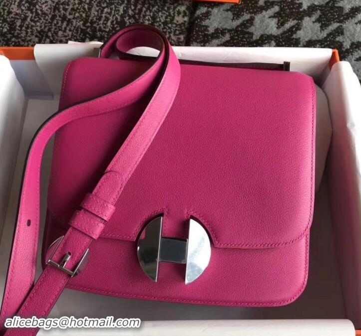 Luxury Hermes 2002 - 26 Bag Fuchsia In Evercolor Calfskin With Adjustable Strap H42620