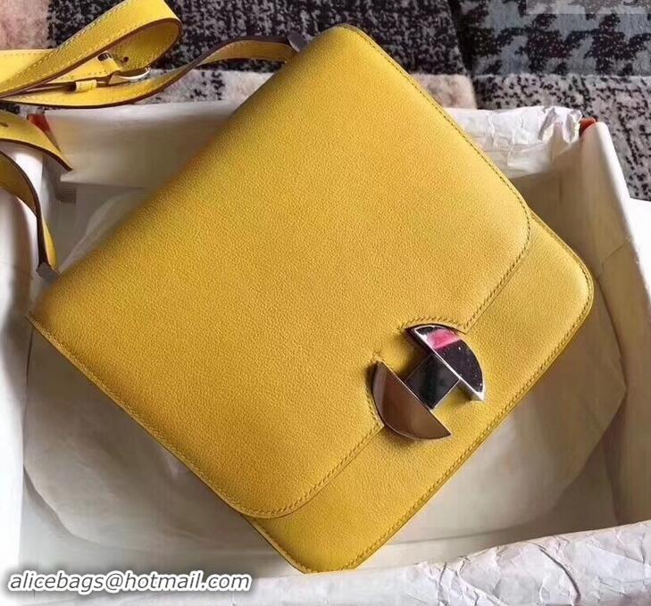 Discount Hermes 2002 - 26 Bag Yellow In Evercolor Calfskin With Adjustable Strap H42620