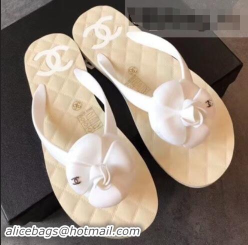 Top Design Chanel CC Logo Camellia Thong Sandals G42331 White 2019