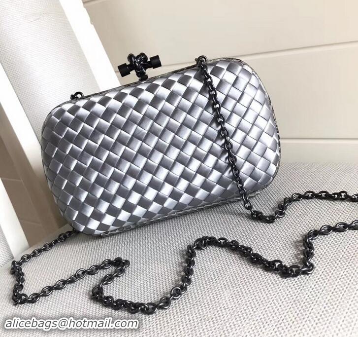 Low Cost Bottega Veneta Intrecciato Chain Knot Clutch Bag B402922 Silver 2019