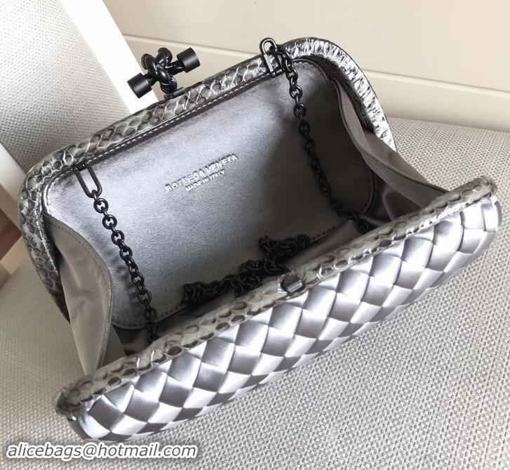 Low Cost Bottega Veneta Intrecciato Chain Knot Clutch Bag B402922 Silver 2019