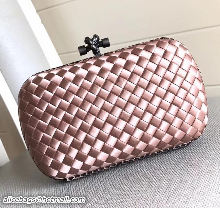 Good Looking Bottega Veneta Intrecciato Chain Knot Clutch Bag B402922 Nude Pink 2019