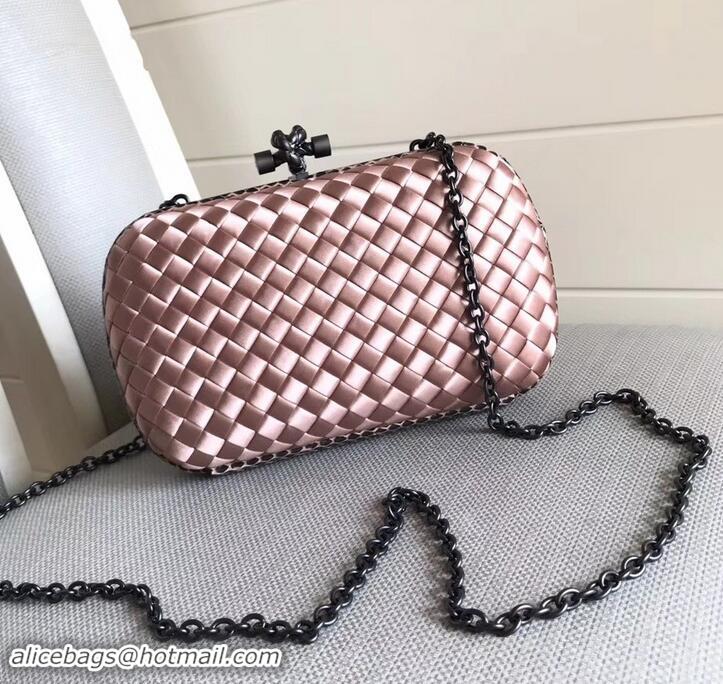 Good Looking Bottega Veneta Intrecciato Chain Knot Clutch Bag B402922 Nude Pink 2019