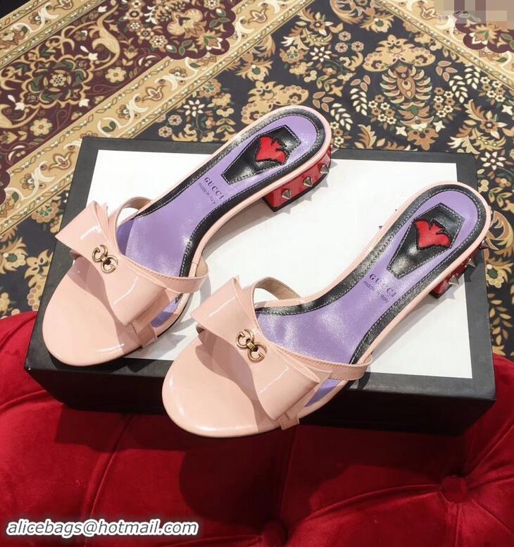 Top Design Gucci Heel 2cm Patent Leather Silver-toned Spikes Mules with Bow 921843 Nude Pink 2019