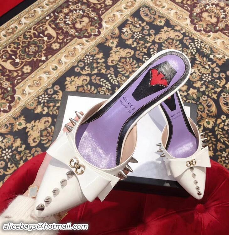 Grade Quality Gucci Heel 8cm Patent Leather Silver-toned Spikes Mules with Bow 921846 White 2019