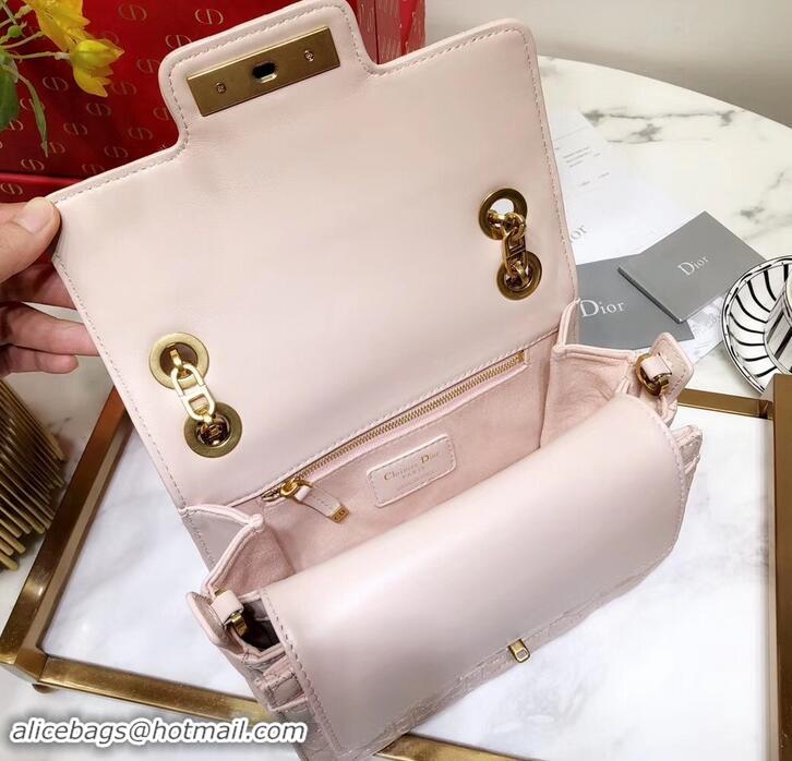 Good Looking Miss Dior CD Logo Shoulder Bag in Cannage Lambskin 500814 Pale Pink 2019