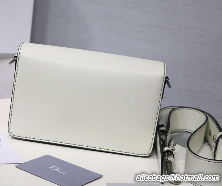 Unique DIOR DIO(R)EVOLUTION FLAP BAG 500843 white/silver 2019