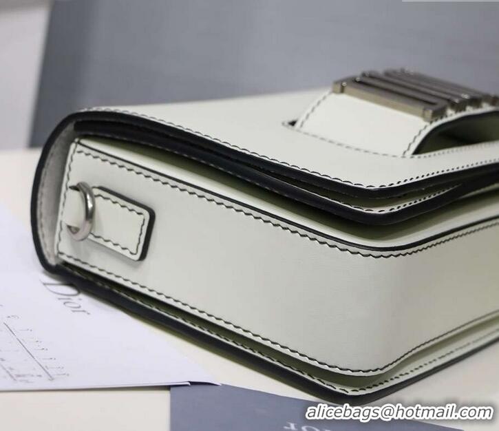 Unique DIOR DIO(R)EVOLUTION FLAP BAG 500843 white/silver 2019