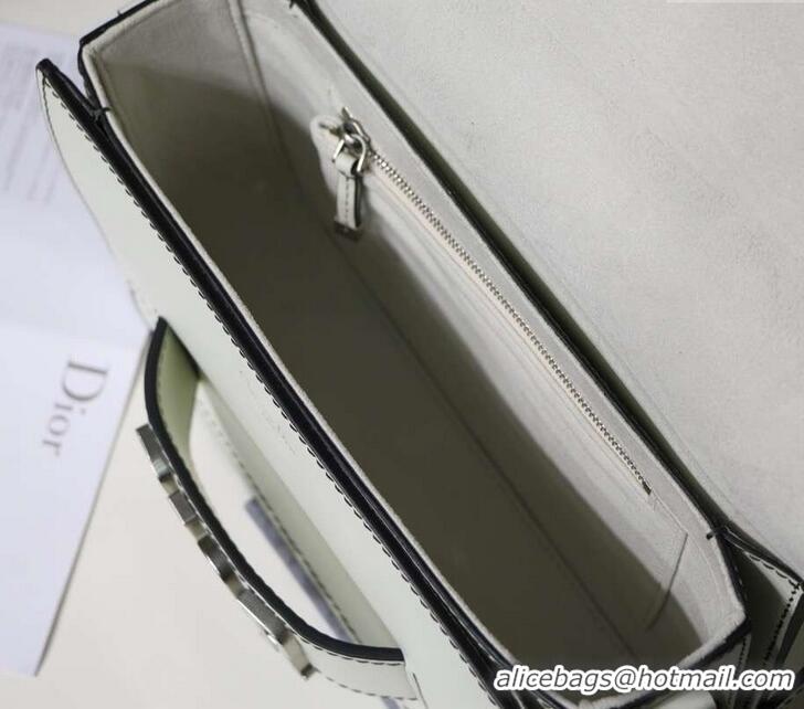 Unique DIOR DIO(R)EVOLUTION FLAP BAG 500843 white/silver 2019