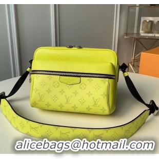 Unique Style louis vuitton Outdoor Messenger bag m30239 jaune in taiga leather