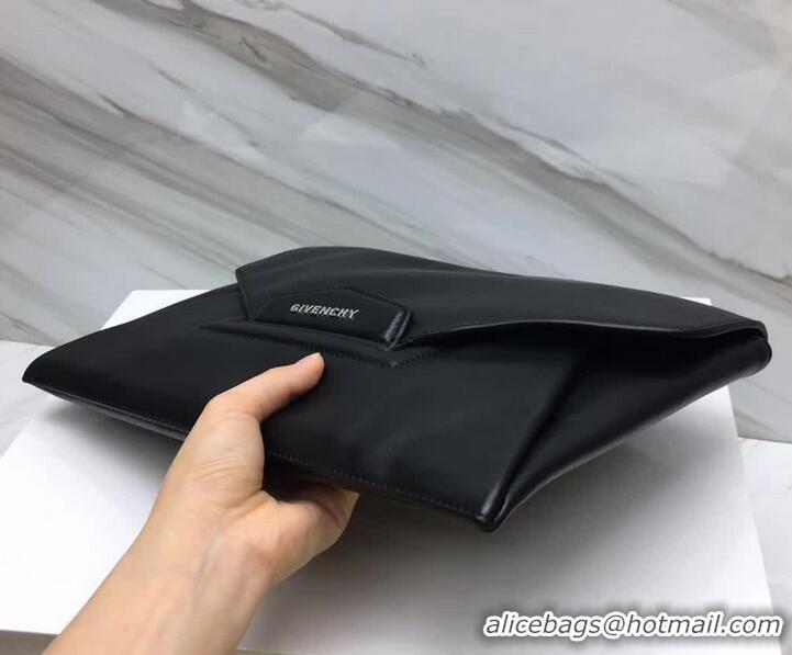 Best Product Givenchy Large Envelope Clutch 501434 Black/White Logo