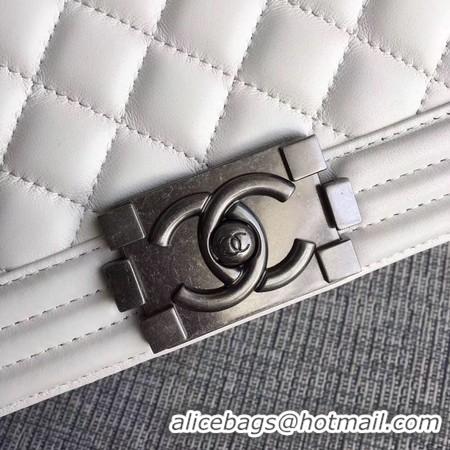 Grade Quality Boy Chanel Flap Shoulder Bag Sheepskin Leather A67085 White Silver