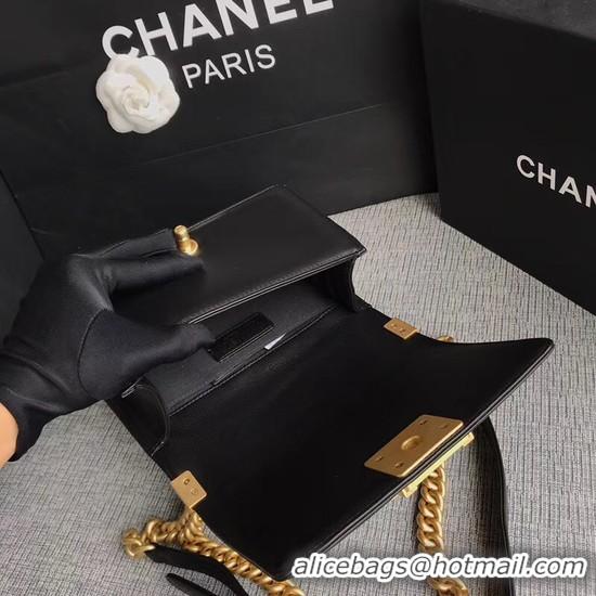 Market Sells Chanel Le Boy Flap Shoulder Bag Original Calf leather A67085 Black Gold Buckle