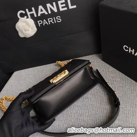 Market Sells Chanel Le Boy Flap Shoulder Bag Original Calf leather A67085 Black Gold Buckle