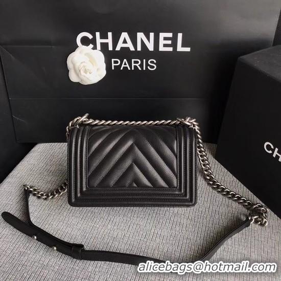 Stylish Chanel Le Boy Flap Shoulder Bag Original Calf leather A67085 Black Silver Buckle