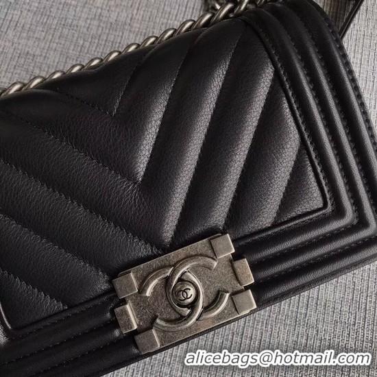 Stylish Chanel Le Boy Flap Shoulder Bag Original Calf leather A67085 Black Silver Buckle