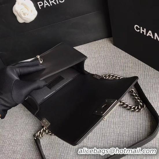 Stylish Chanel Le Boy Flap Shoulder Bag Original Calf leather A67085 Black Silver Buckle