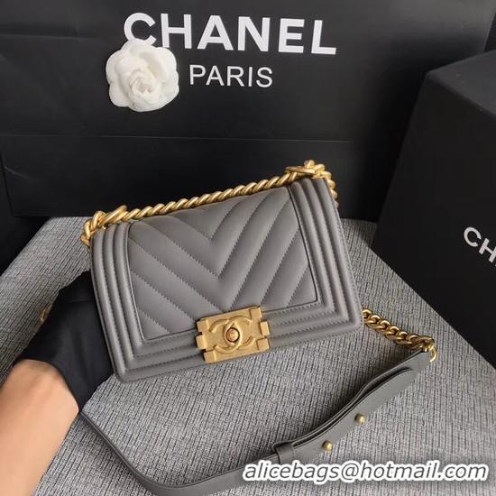 Recommended Chanel Le Boy Flap Shoulder Bag Original Calf leather A67085 Grey Gold Buckle