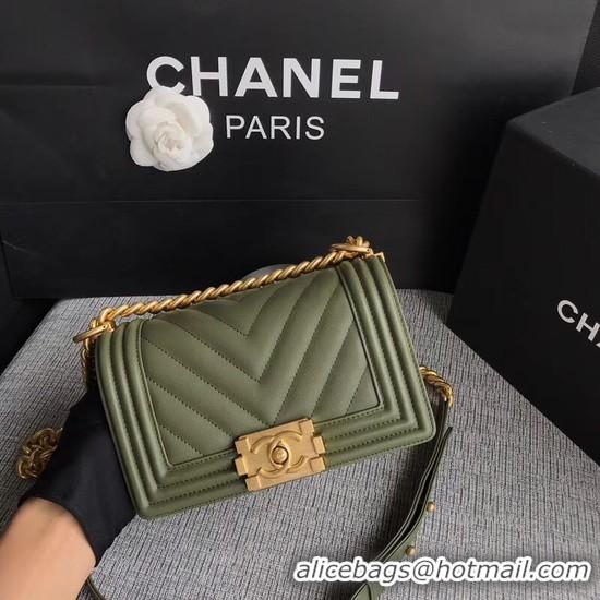 Classic Chanel Le Boy Flap Shoulder Bag Original Calf leather A67085 Green Gold Buckle