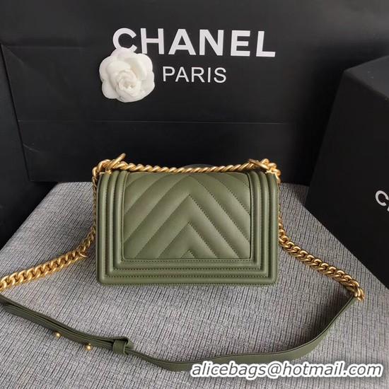 Classic Chanel Le Boy Flap Shoulder Bag Original Calf leather A67085 Green Gold Buckle