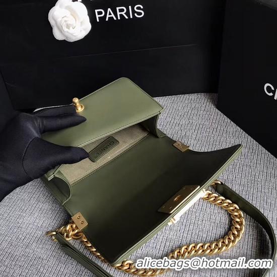 Classic Chanel Le Boy Flap Shoulder Bag Original Calf leather A67085 Green Gold Buckle