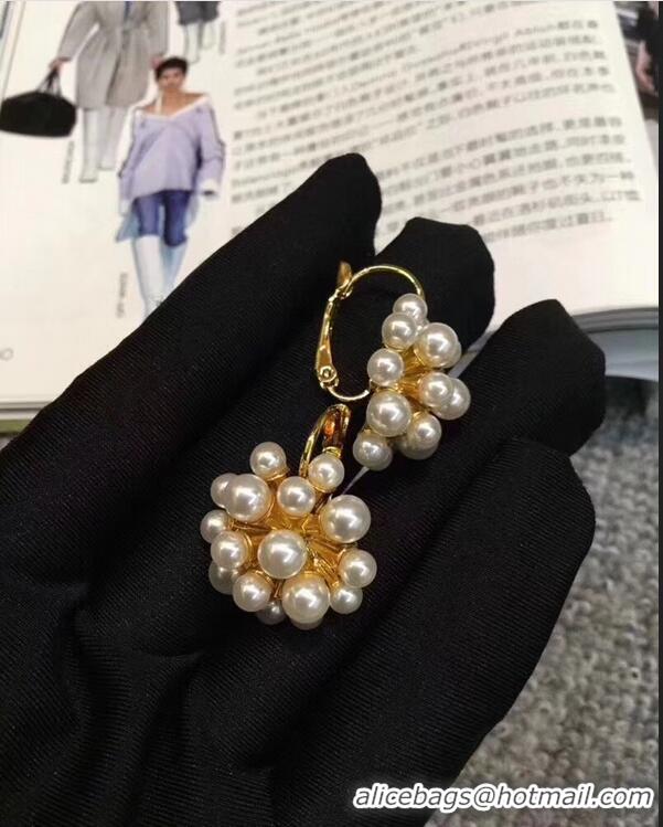 Luxury Classic Celine Dandelion Pearls Earrings C31046