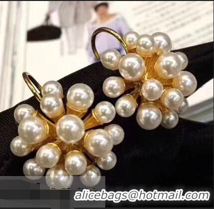 Luxury Classic Celine Dandelion Pearls Earrings C31046