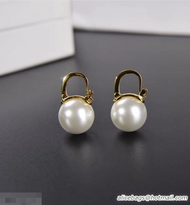 Discount Classic Celine Single Pearl Stud Earrings C02025 White/Gold