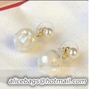 Best Price Celine Pearl Short Earrings C10901 White