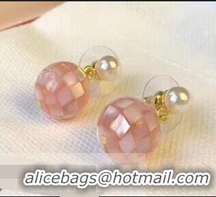 Top Quality Classic Celine Pearl Short Earrings C10902 Pink