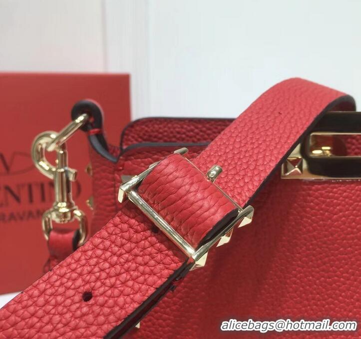 Trendy Design Valentino Mini Rockstud Hobo Bag 50029 in Grainy Leather Red