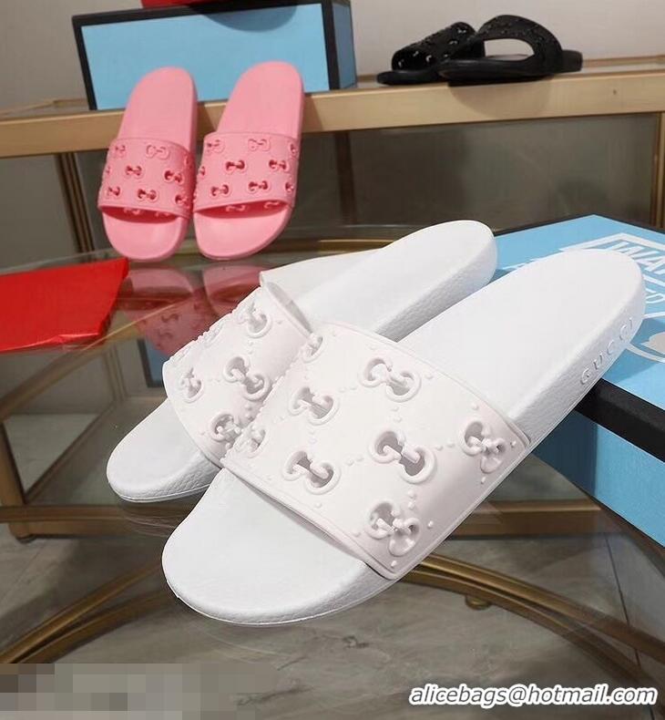 New Style Discount Gucci Rubber GG Slide Sandals 952730 White 2019