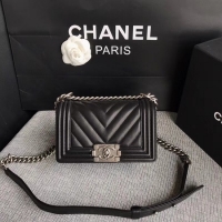 Stylish Chanel Le Bo...