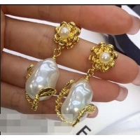 Classic Cheaper Celine Flower Pearl Earrings C10913 Gold/White